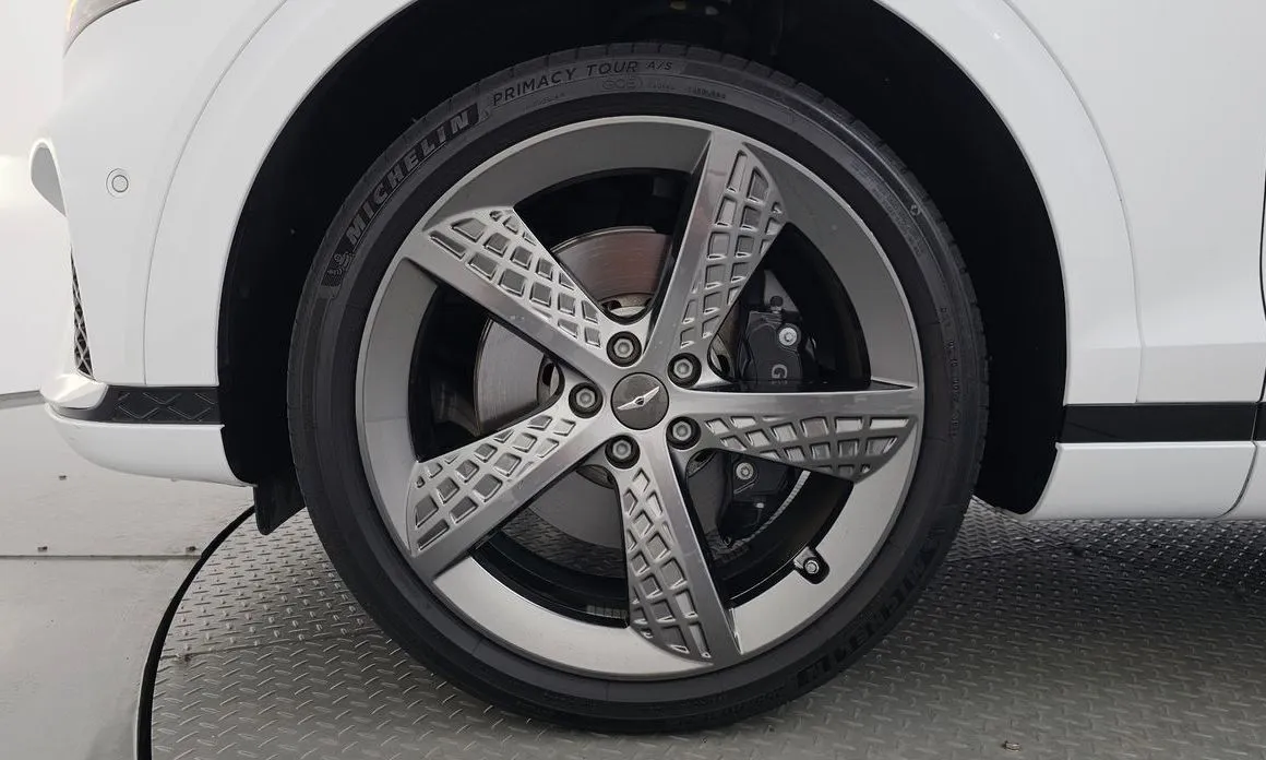Genesis GV70 — фото 5