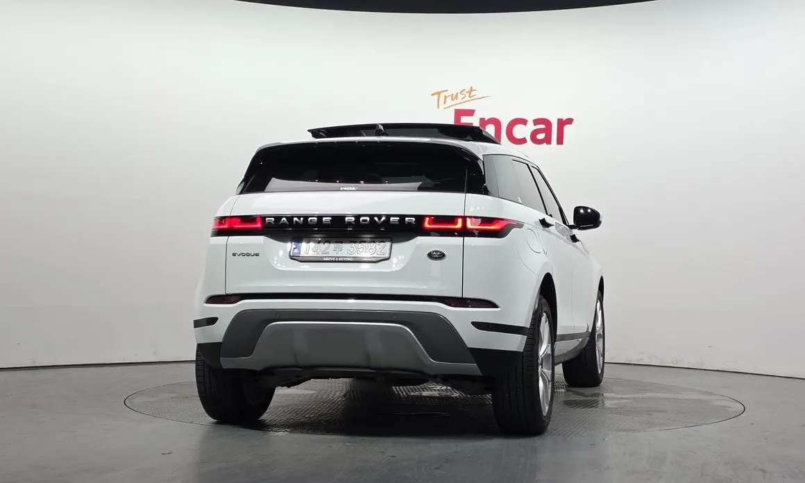 Land Rover Range Rover Evoque — фото 7