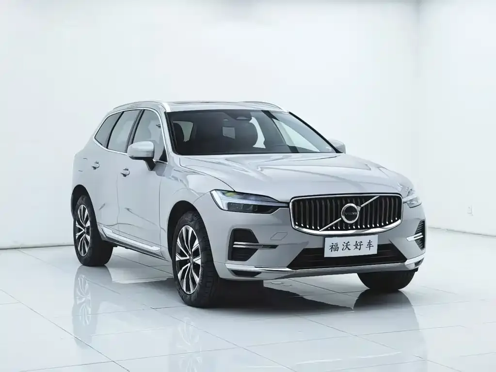 Volvo XC60 — фото 6