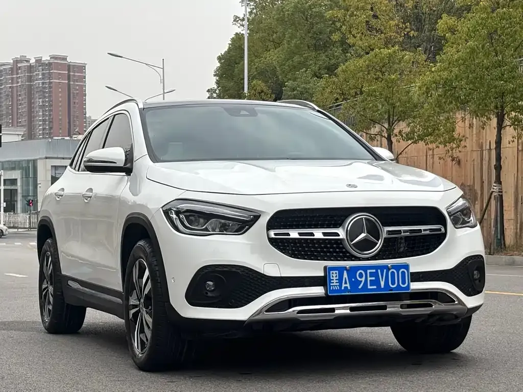 Mercedes-Benz GLA — фото 7