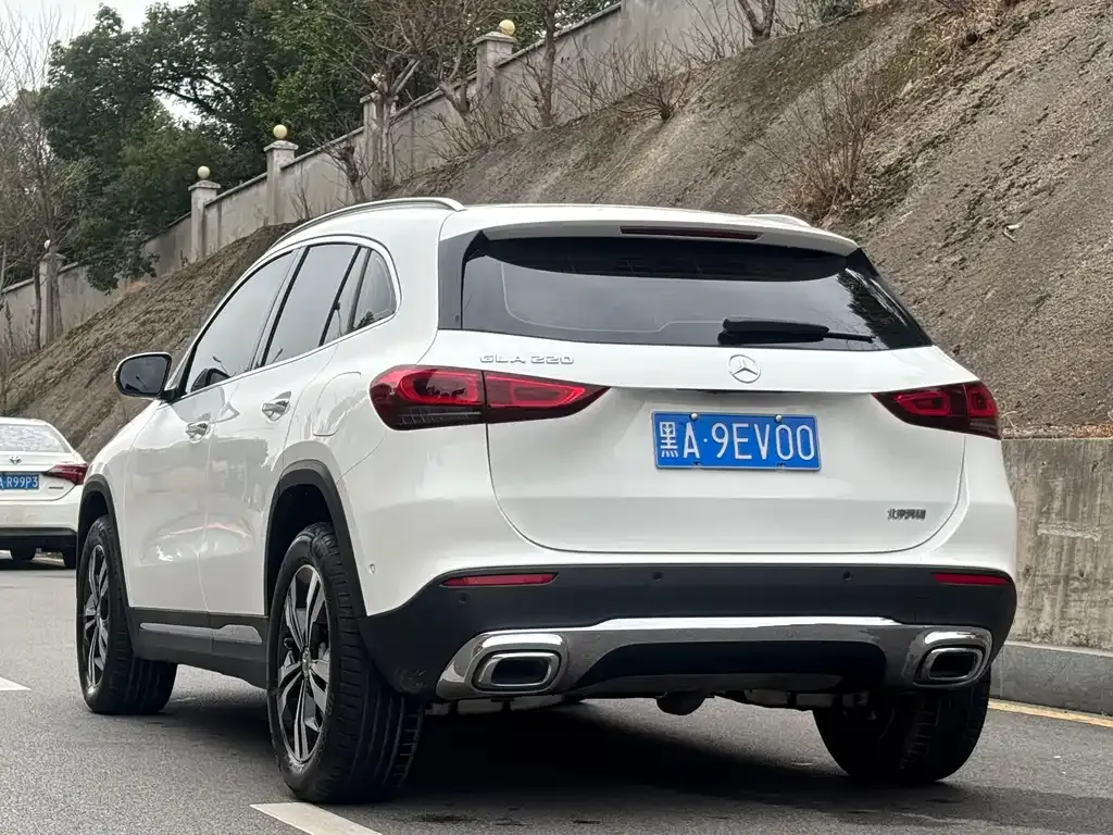 Mercedes-Benz GLA — фото 9