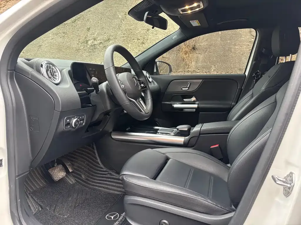 Mercedes-Benz GLA — фото 8