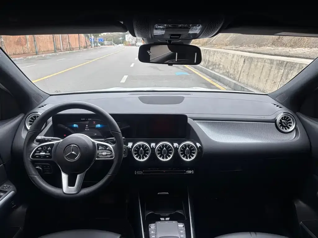 Mercedes-Benz GLA — фото 3