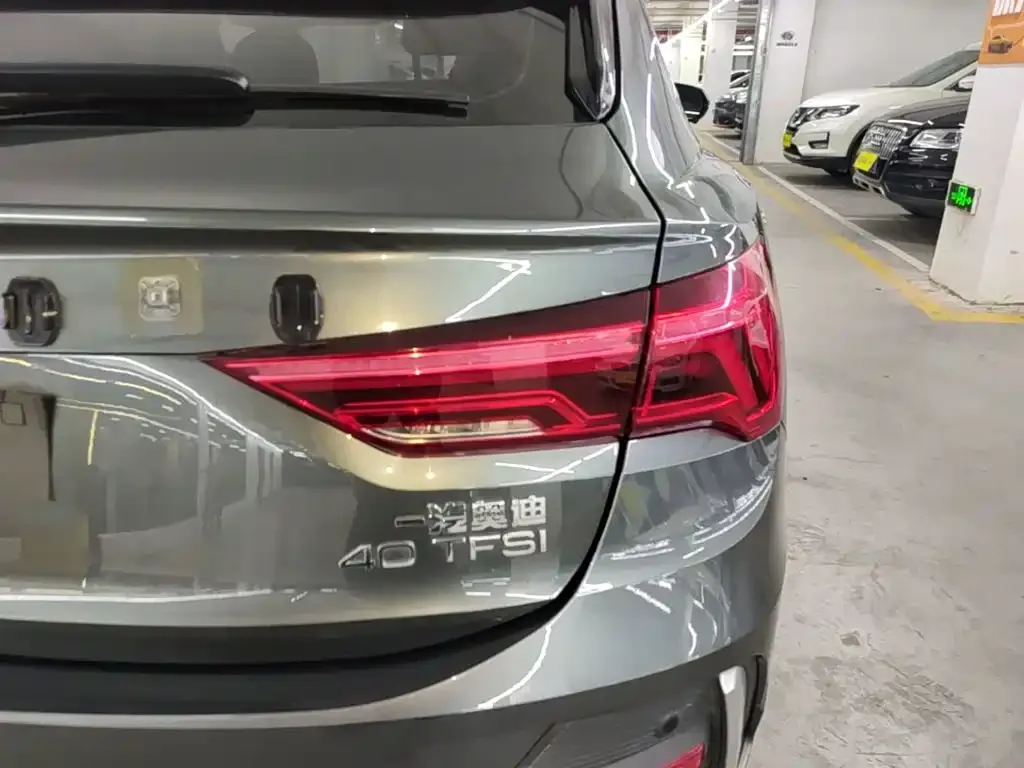 Audi Q3 Sportback — фото 4
