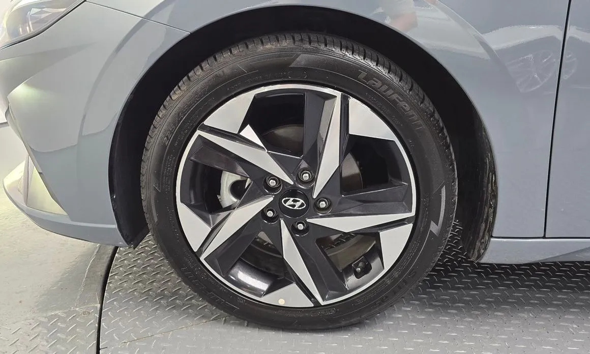 Hyundai AVANTE 2023 из KR, фото 6