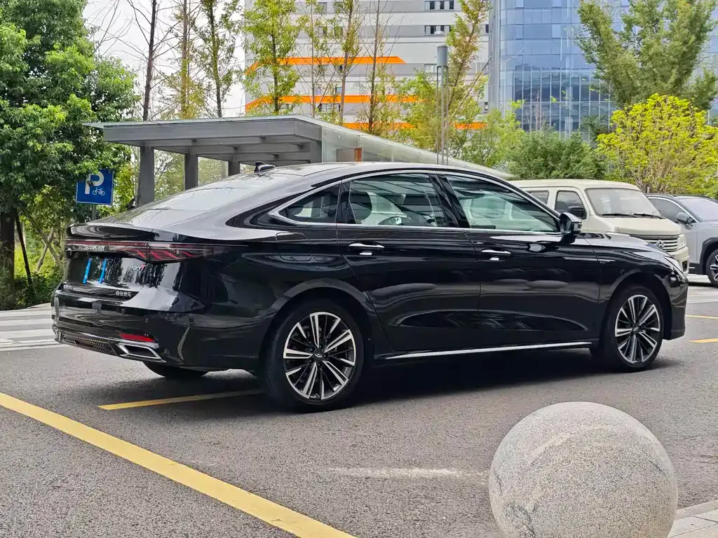 Chery Arrizo 8 PRO — фото 8