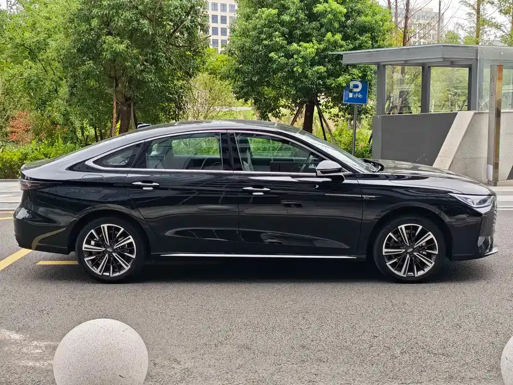 Chery Arrizo 8 PRO — фото 10