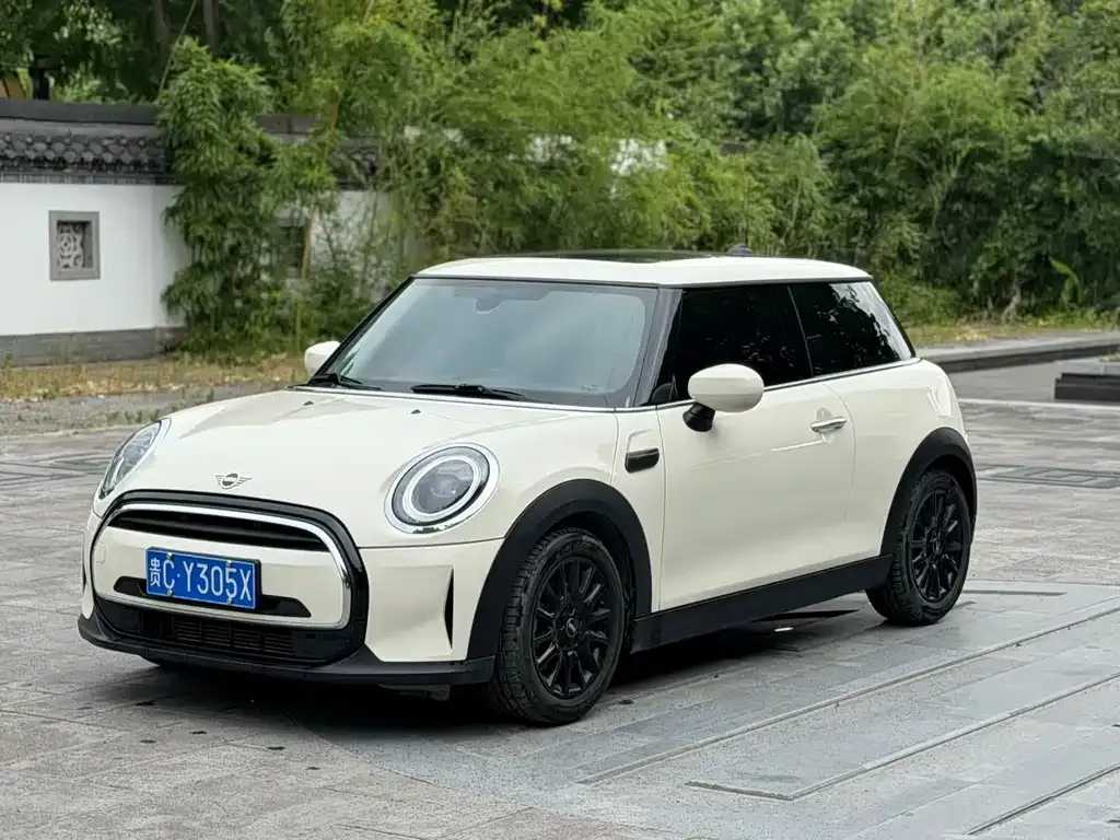 MINI Cooper (3-door) — фото 1