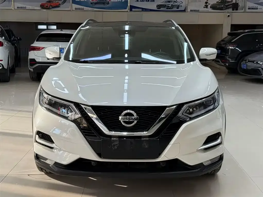 Nissan Qashqai — фото 8