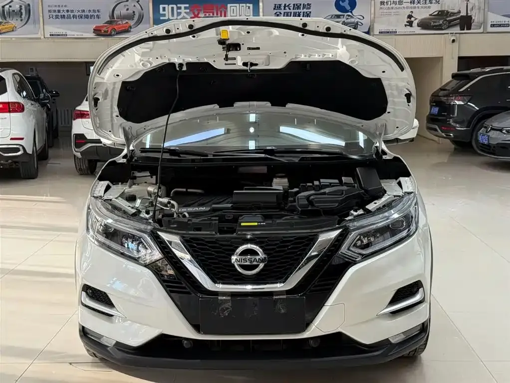 Nissan Qashqai — фото 7