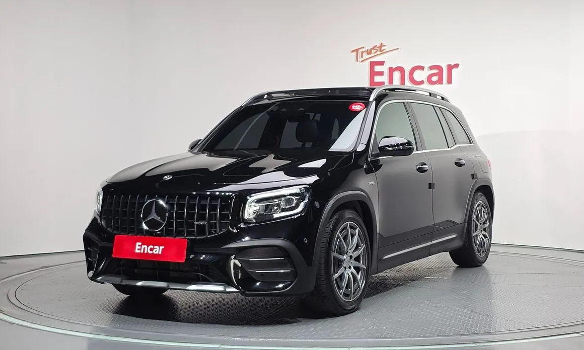Mercedes-Benz GLB-Class AMG GLB35 4MATIC 1