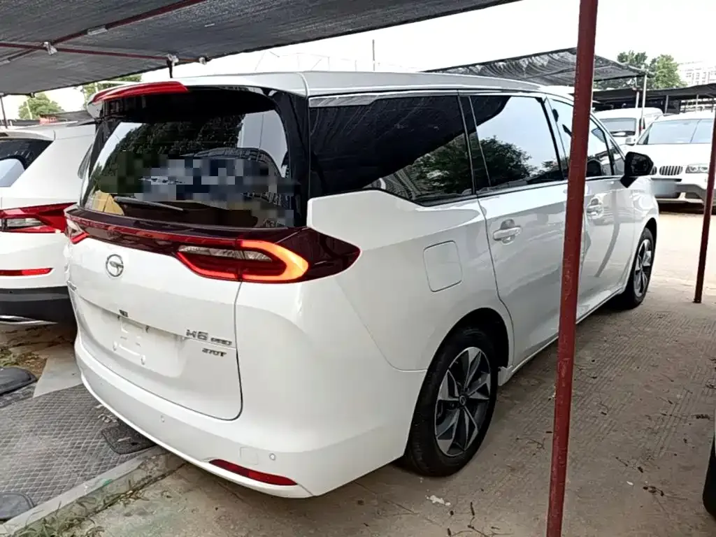GAC Motor Trumpchi M6 — фото 10