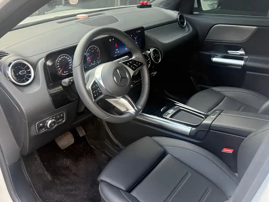 Mercedes-Benz GLA — фото 7