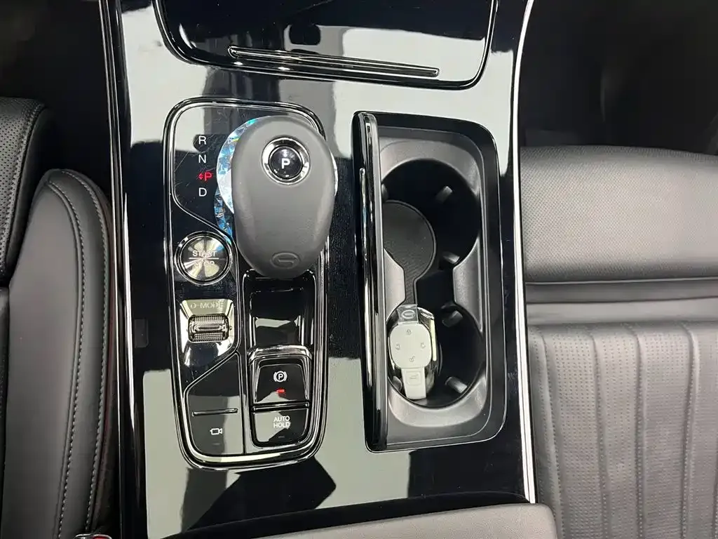 GAC Motor Trumpchi M8 — фото 9
