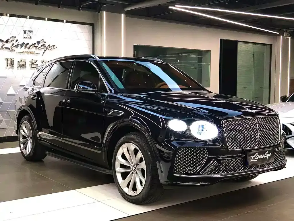 Bentley Bentayga — фото 1