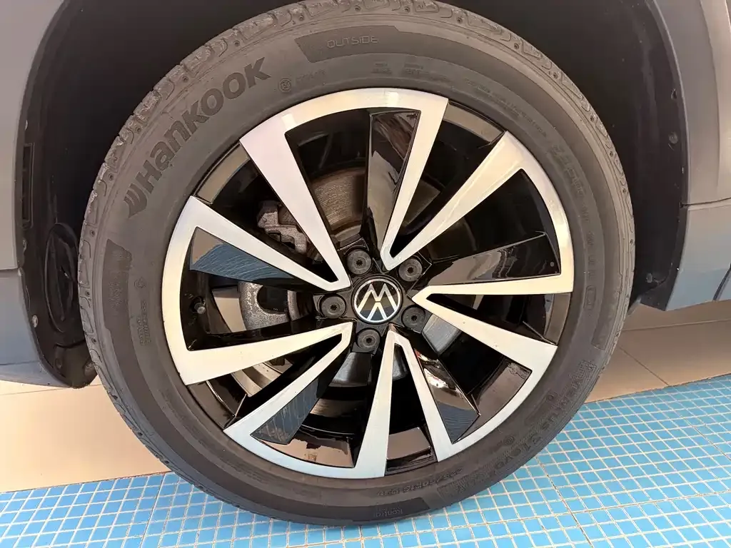 Volkswagen Tharu — фото 10