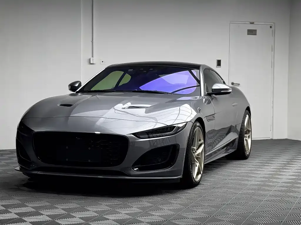 Jaguar F-TYPE — фото 1