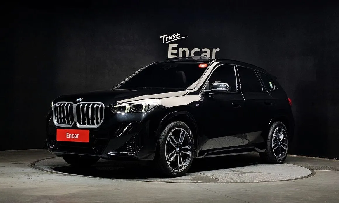 BMW X1 — фото 1