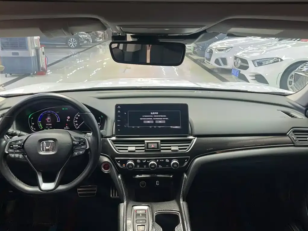 Honda Accord — фото 2