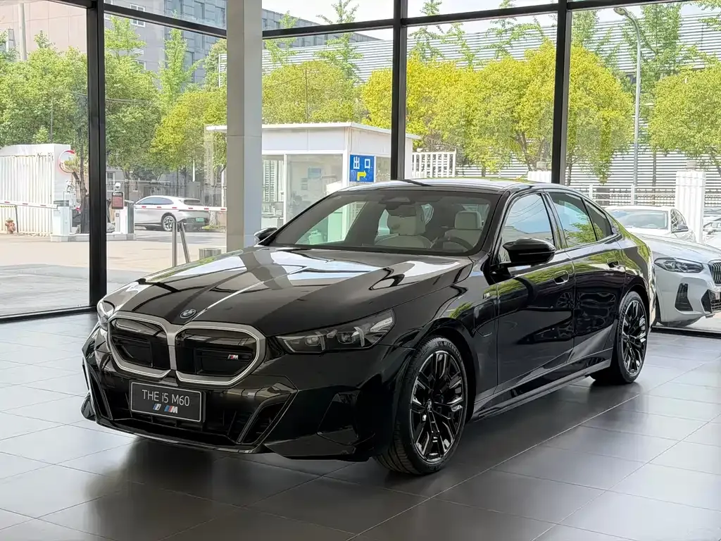 BMW i5 M60 — фото 1