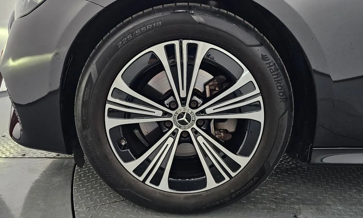 Mercedes-Benz E-Class 2024 из KR, фото 4