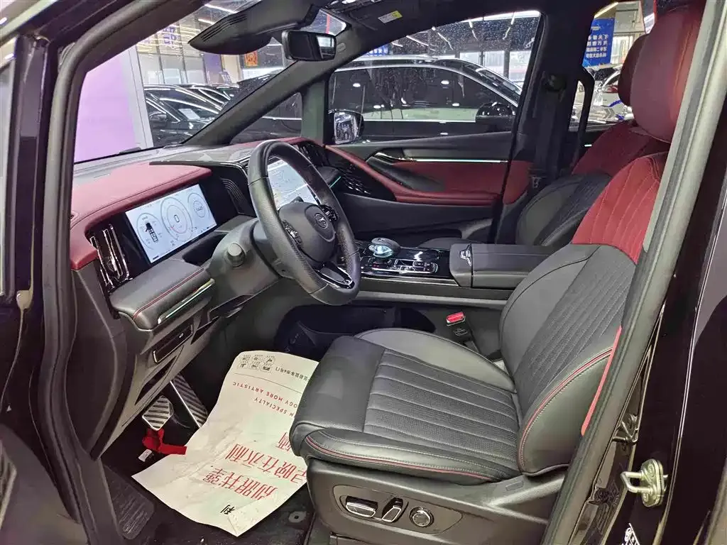 GAC Motor Trumpchi M8 — фото 10