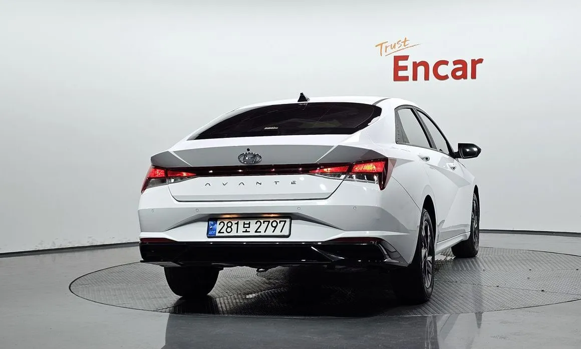 Hyundai AVANTE 2023 из KR, фото 4