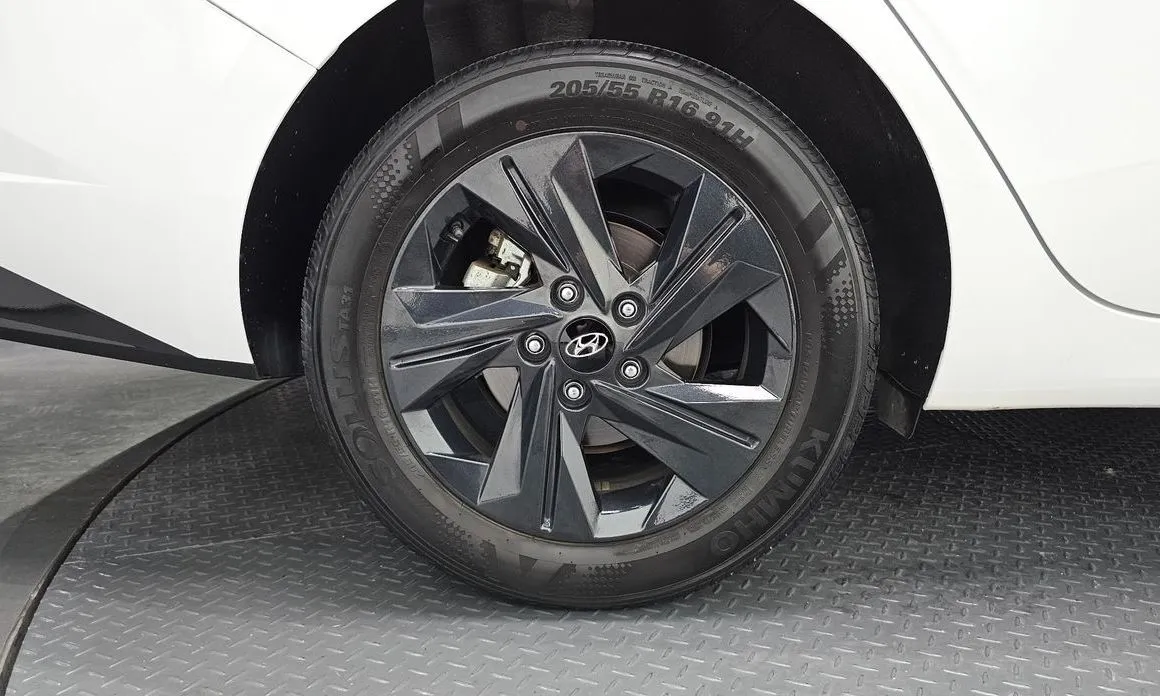 Hyundai AVANTE 2023 из KR, фото 8