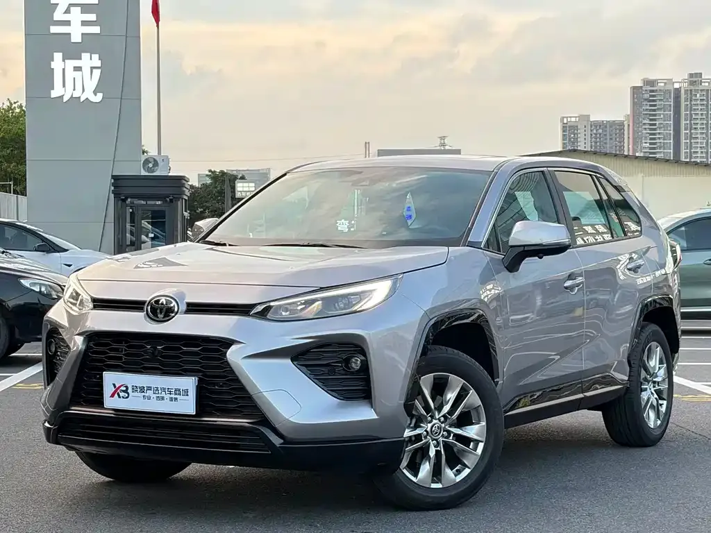 Toyota Wildlander — фото 1