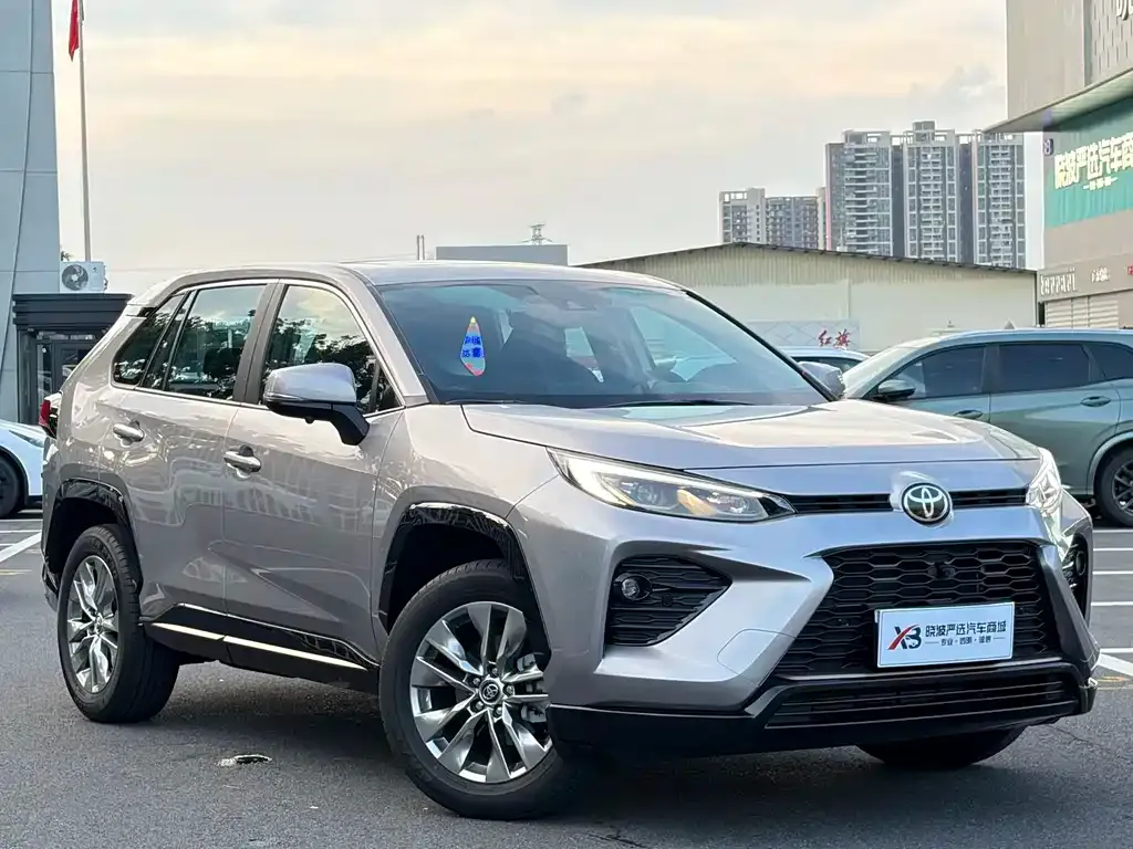 Toyota Wildlander — фото 4