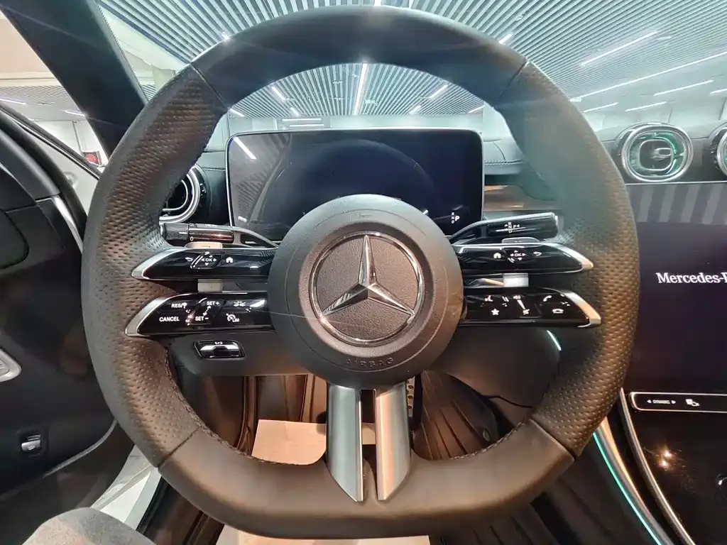 Mercedes-Benz C-Class — фото 10