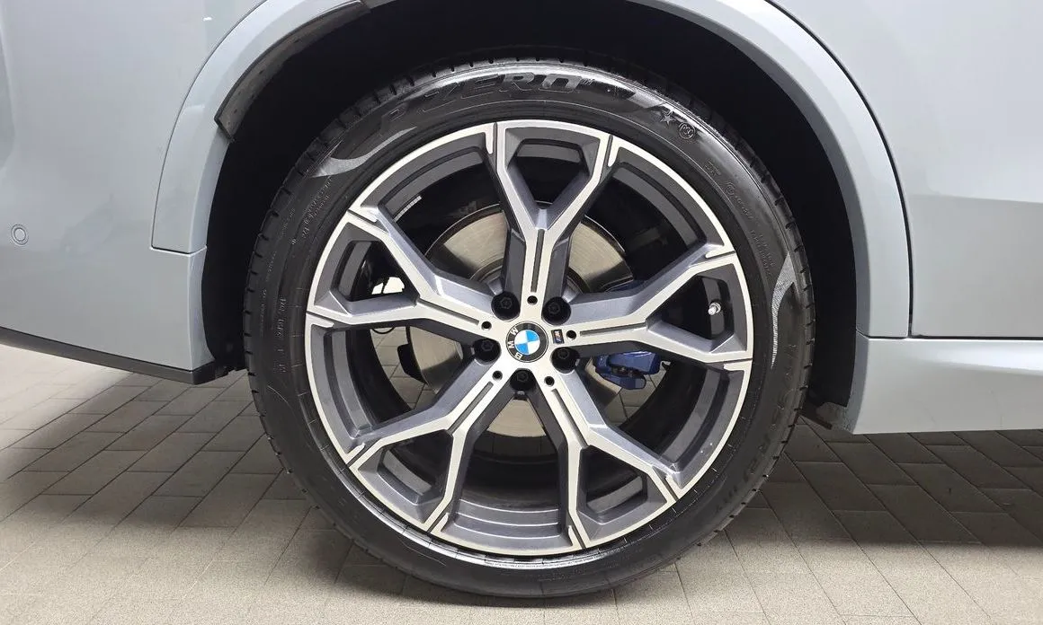 BMW X5 — фото 10