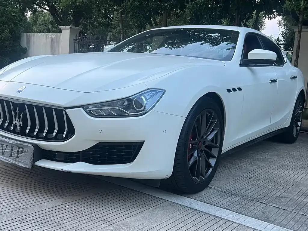 Maserati Ghibli — фото 1