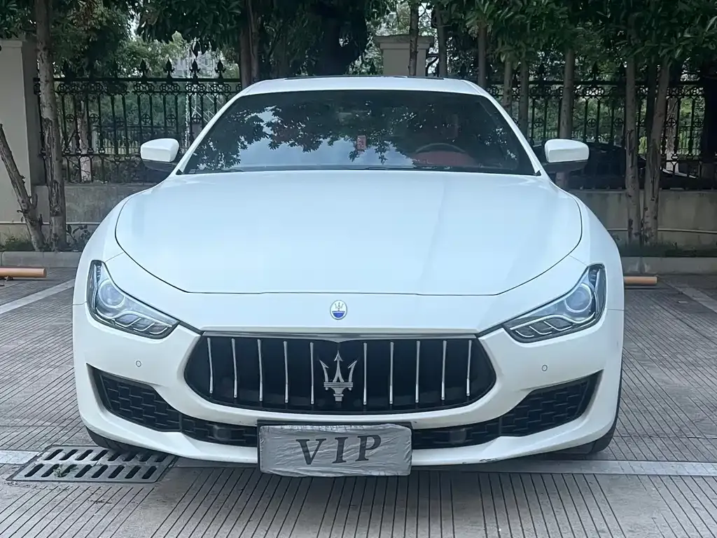 Maserati Ghibli — фото 10