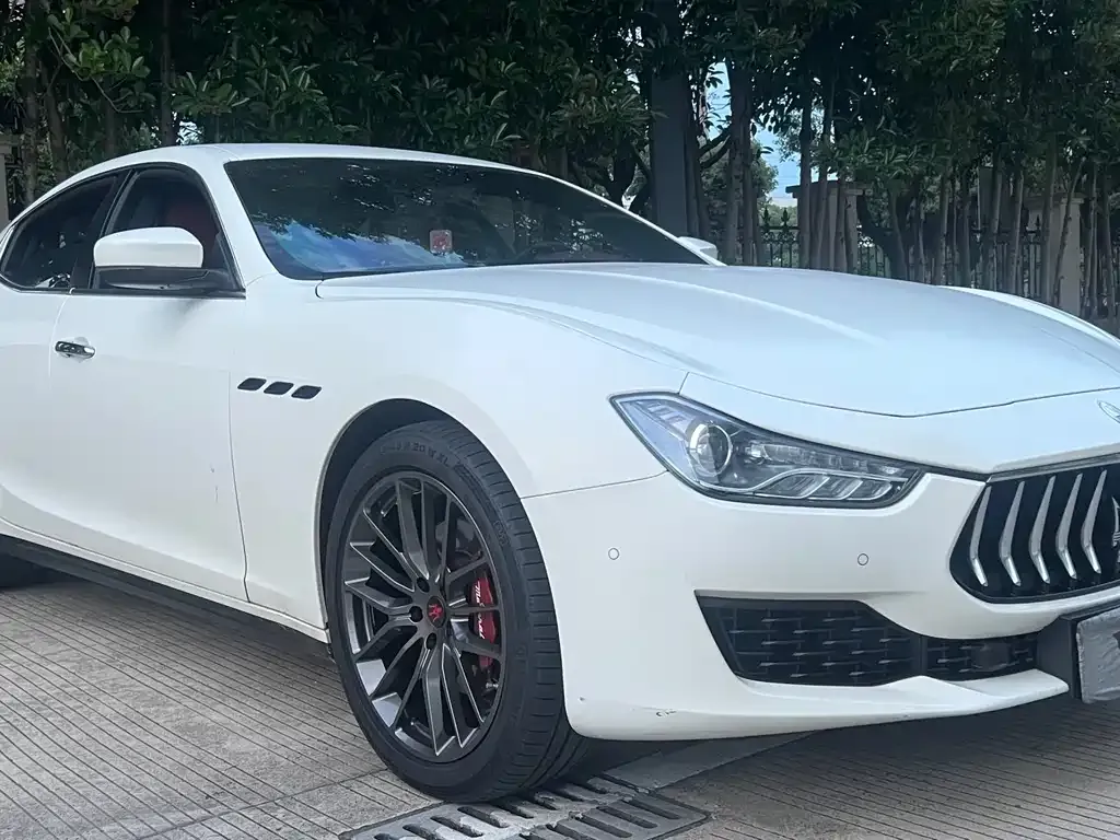 Maserati Ghibli — фото 9