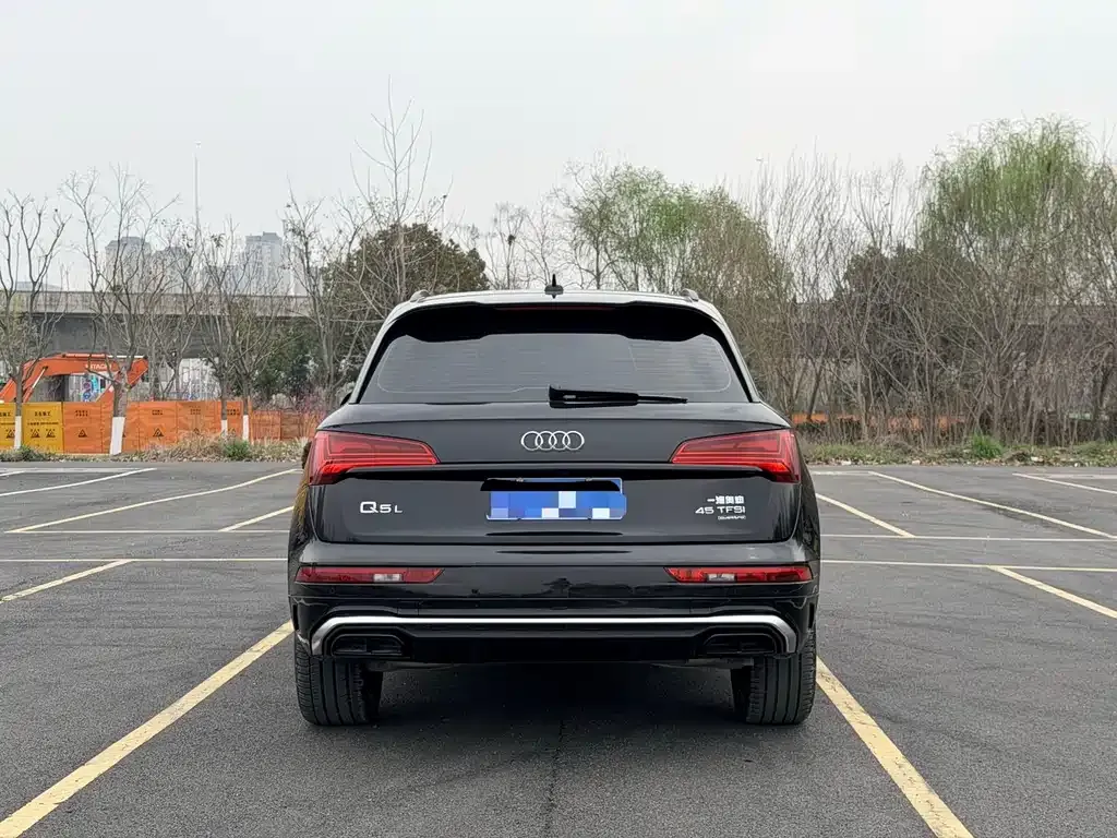 Audi Q5L 2024 из CN, фото 3