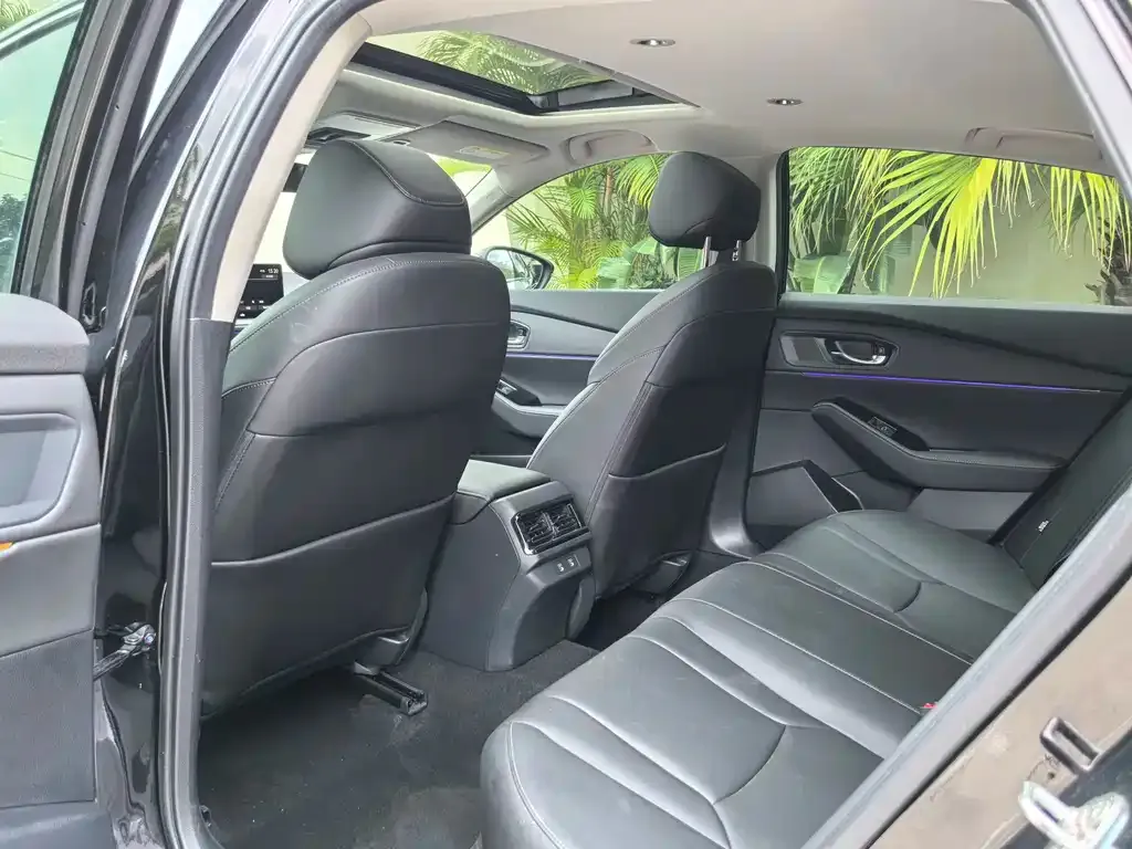 Honda Accord — фото 4