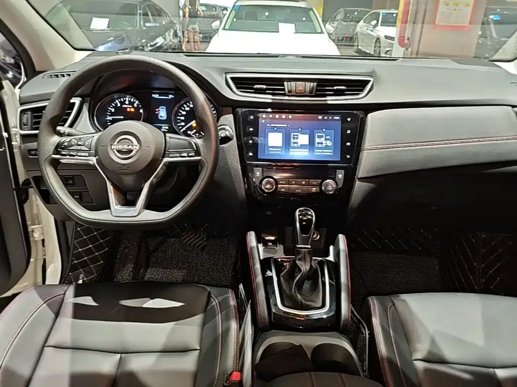 Nissan Qashqai — фото 5