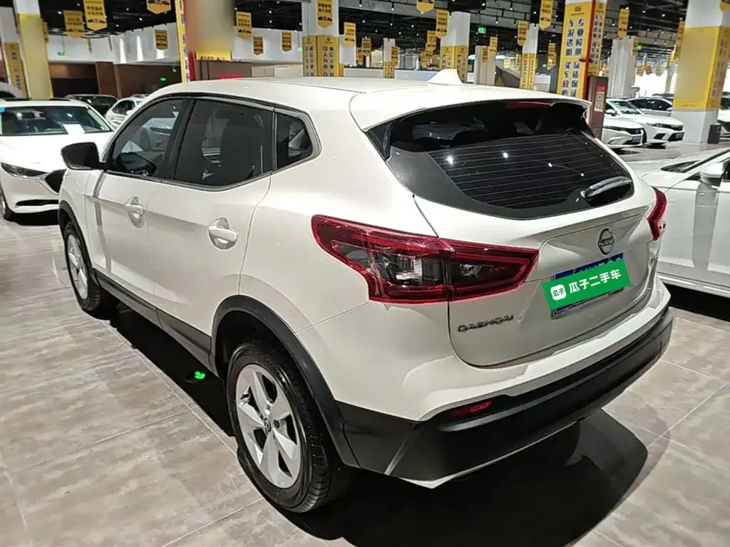 Nissan Qashqai — фото 8
