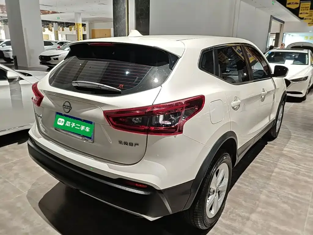 Nissan Qashqai — фото 9