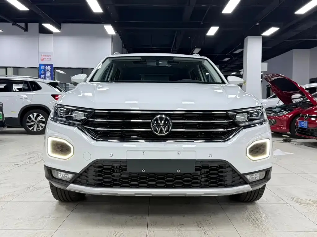 Volkswagen T-Roc — фото 2
