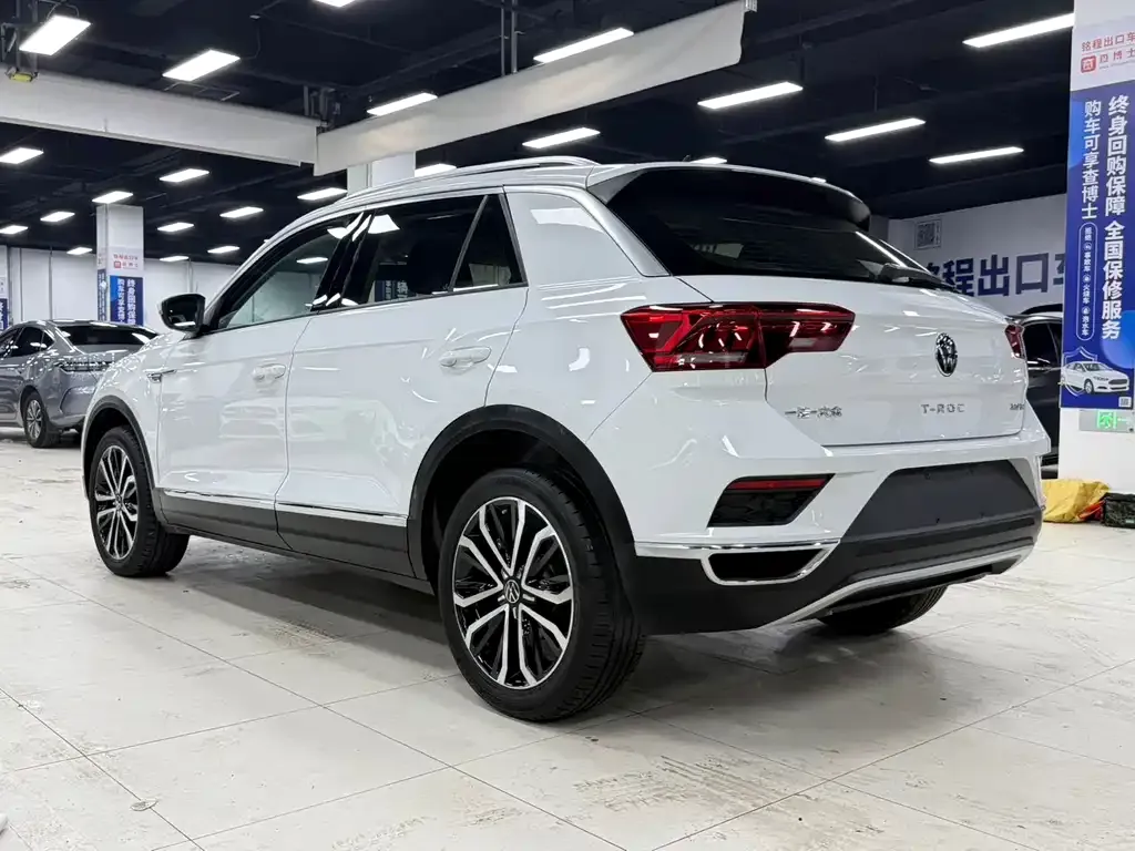 Volkswagen T-Roc — фото 3