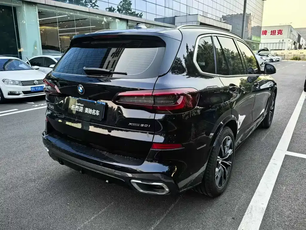 BMW X5 (Import) — фото 6