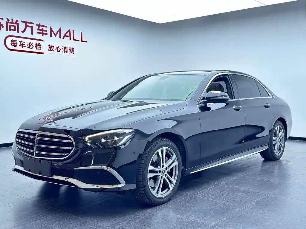 Mercedes-Benz E-Class — фото 1