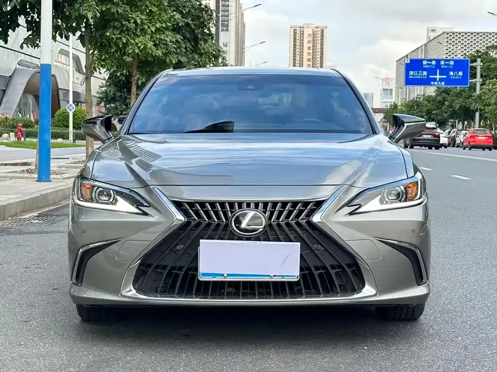 Lexus ES 2024 из CN, фото 8
