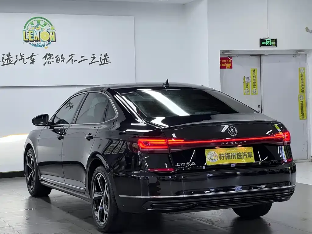 Volkswagen Passat — фото 4