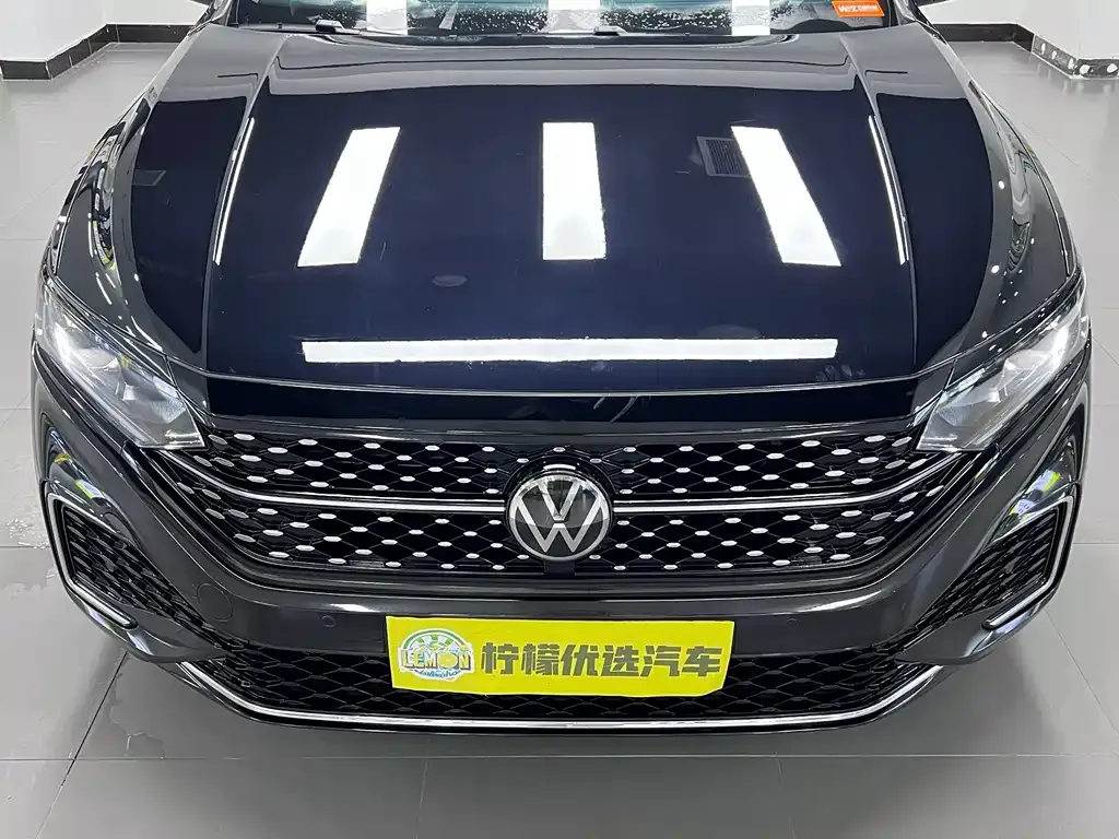 Volkswagen Passat — фото 9