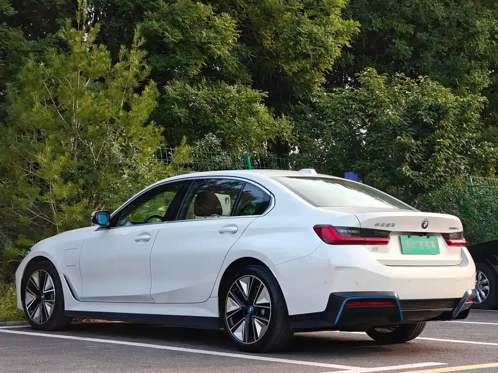 BMW i3 — фото 10