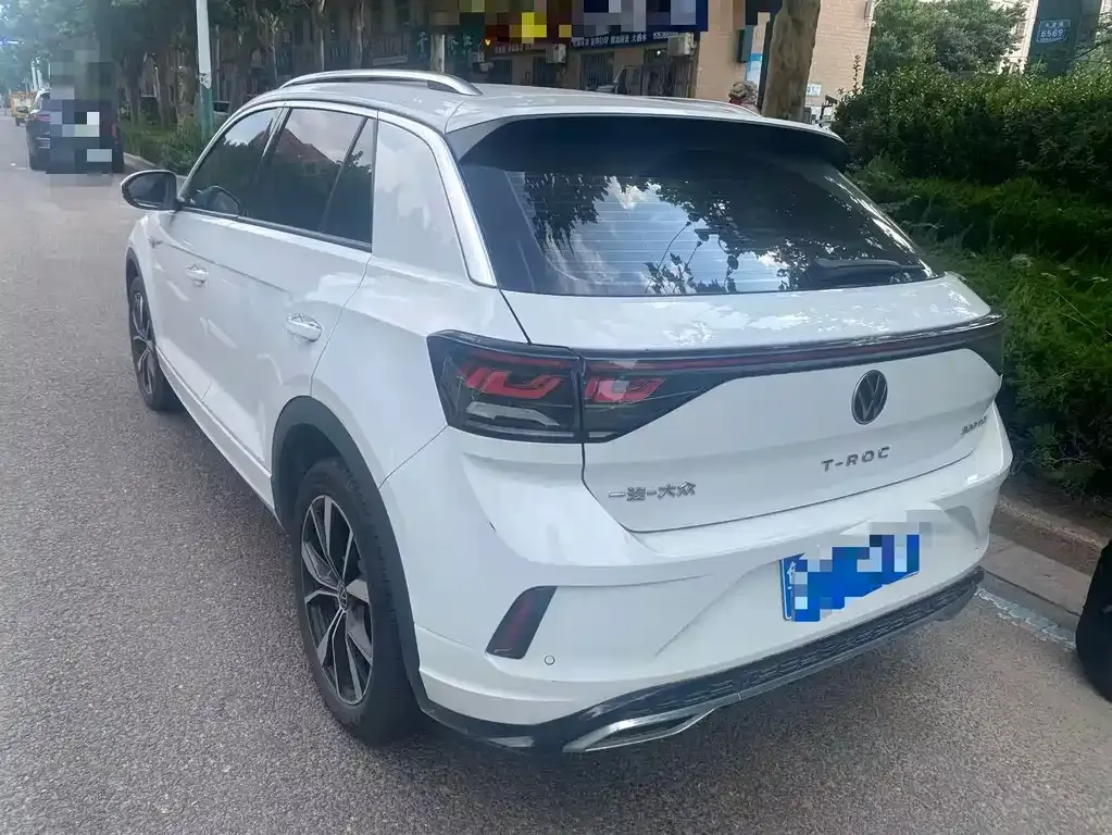 Volkswagen T-Roc — фото 2