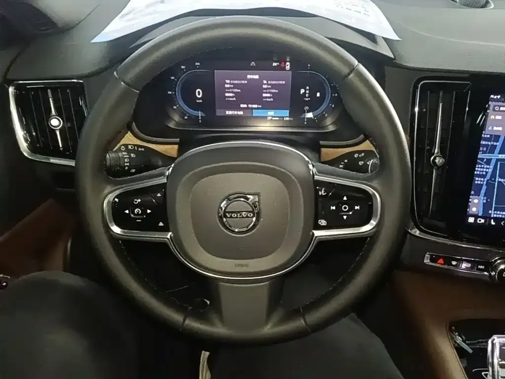Volvo S90 — фото 3